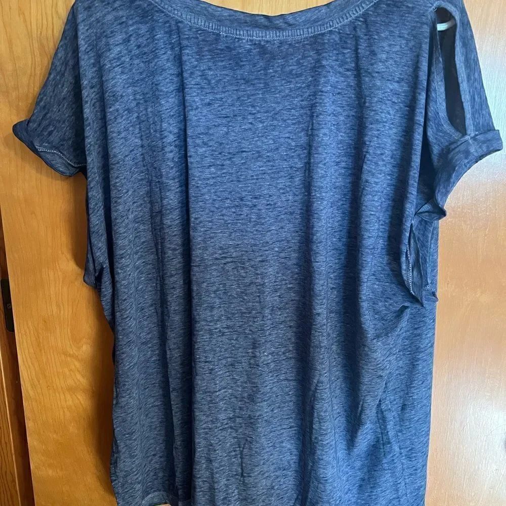 Jessica Simpson Blouse - Picture 3 of 4